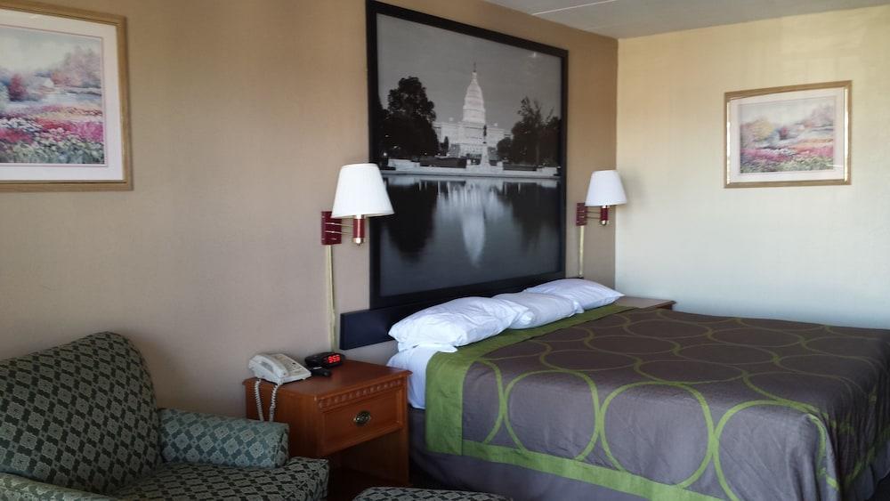 Super 8 By Wyndham Manassas Hotel Kültér fotó