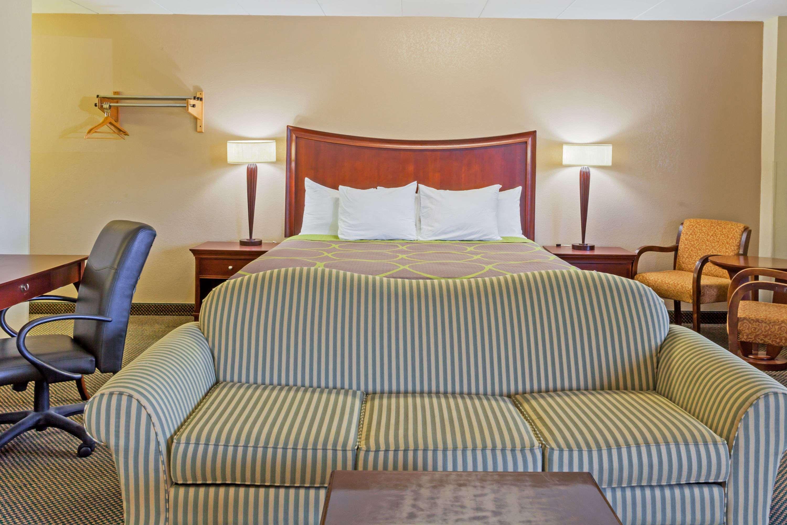 Super 8 By Wyndham Manassas Hotel Kültér fotó