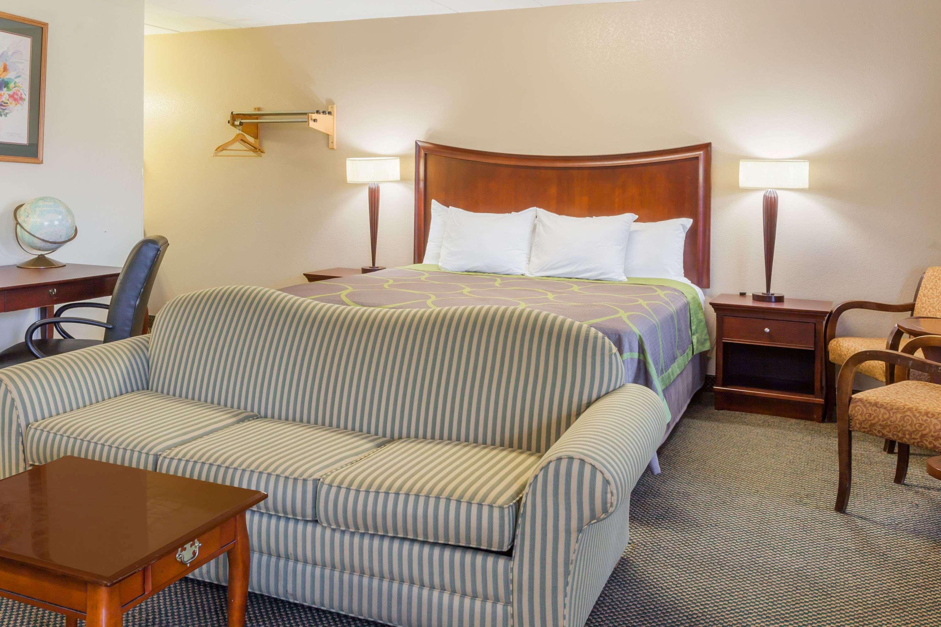 Super 8 By Wyndham Manassas Hotel Kültér fotó