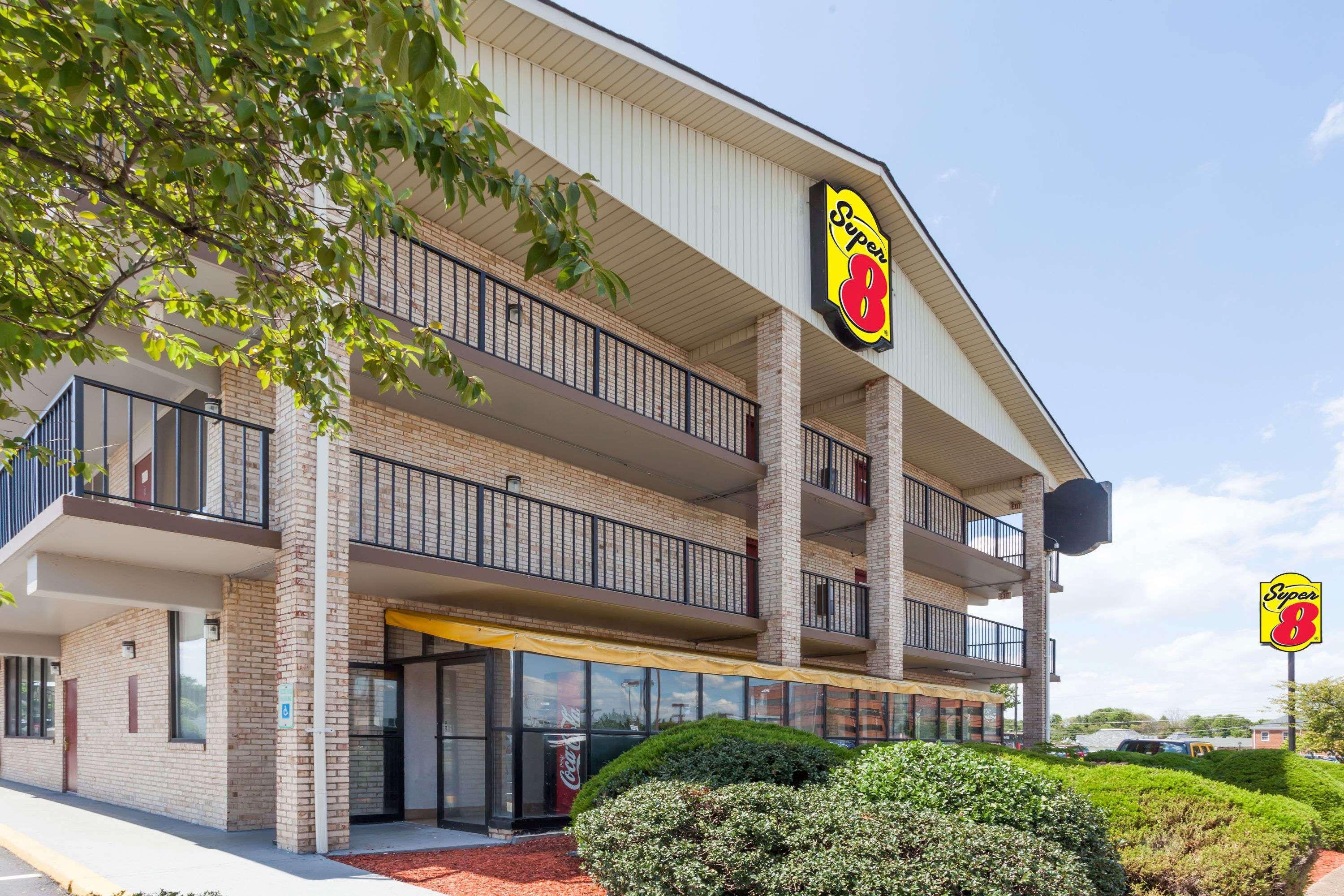 Super 8 By Wyndham Manassas Hotel Kültér fotó